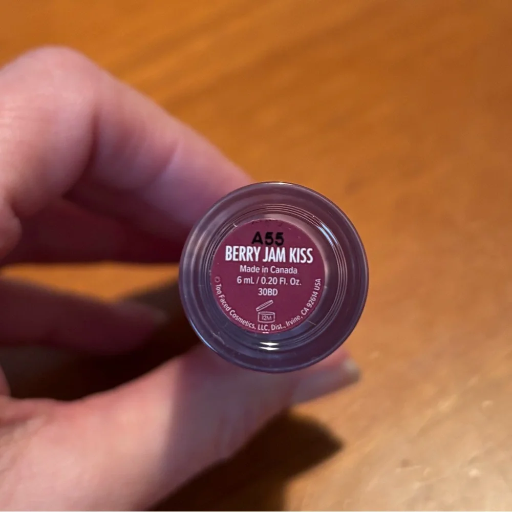 Too Faced Pillow Balm Lip Treatment Berry Jam Kiss